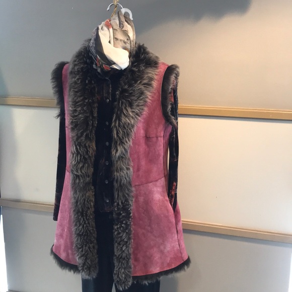 Roncarati shearling vest in beautiful pink color! - Picture 2 of 2
